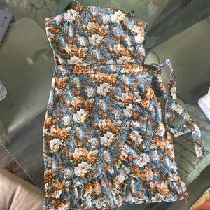 Women’s floral vibrant dress